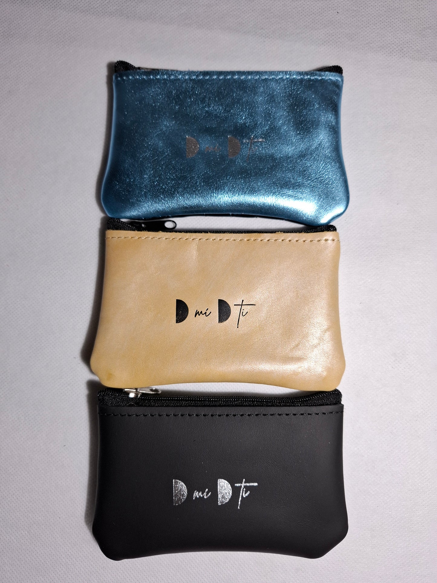 Monedero de piel escamas colores