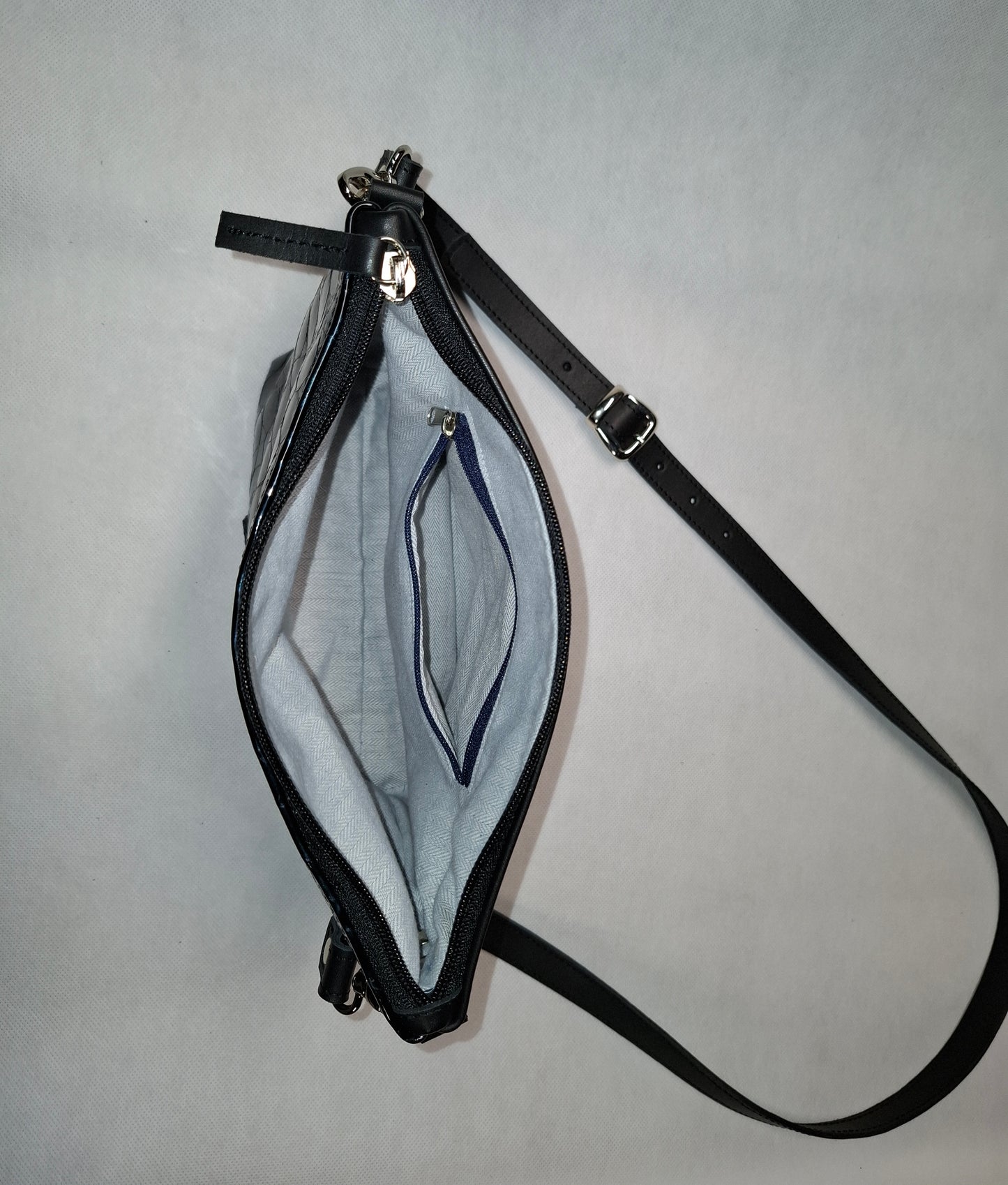 Bolso bandolera YERA piel con pelo negro