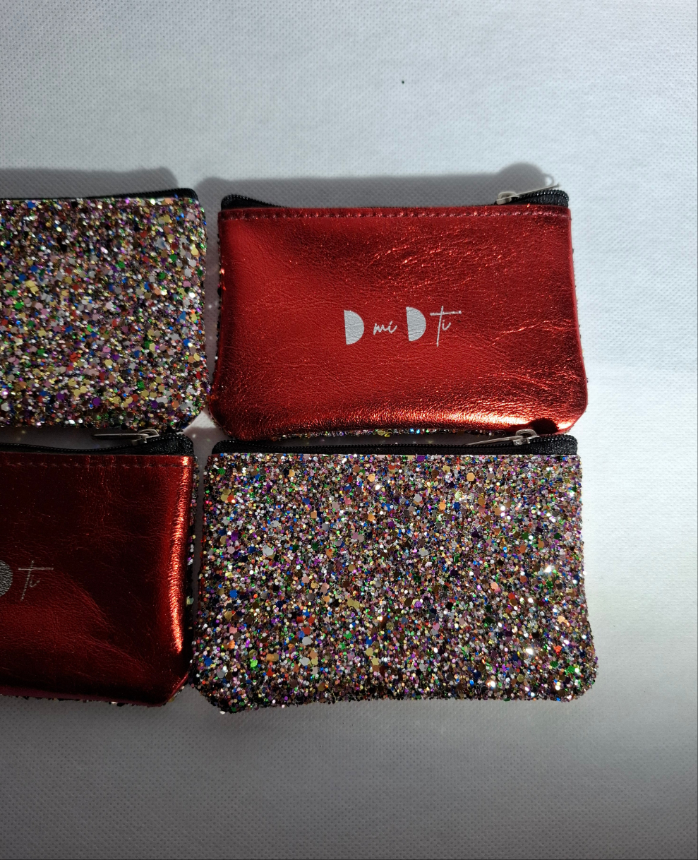 Monedero de piel metalizada y glitter