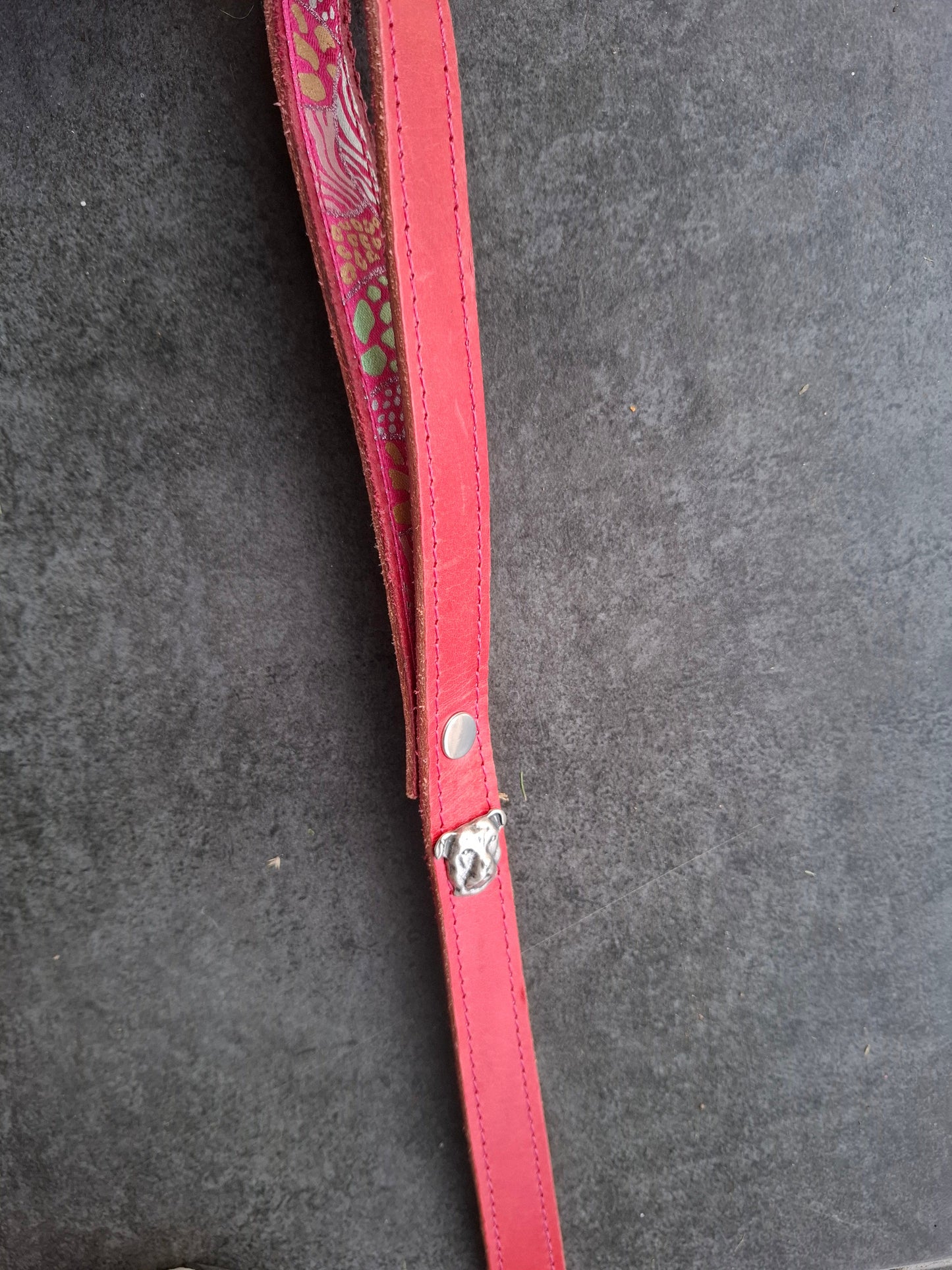 Correa de perro piel y cinta brillo rosa
