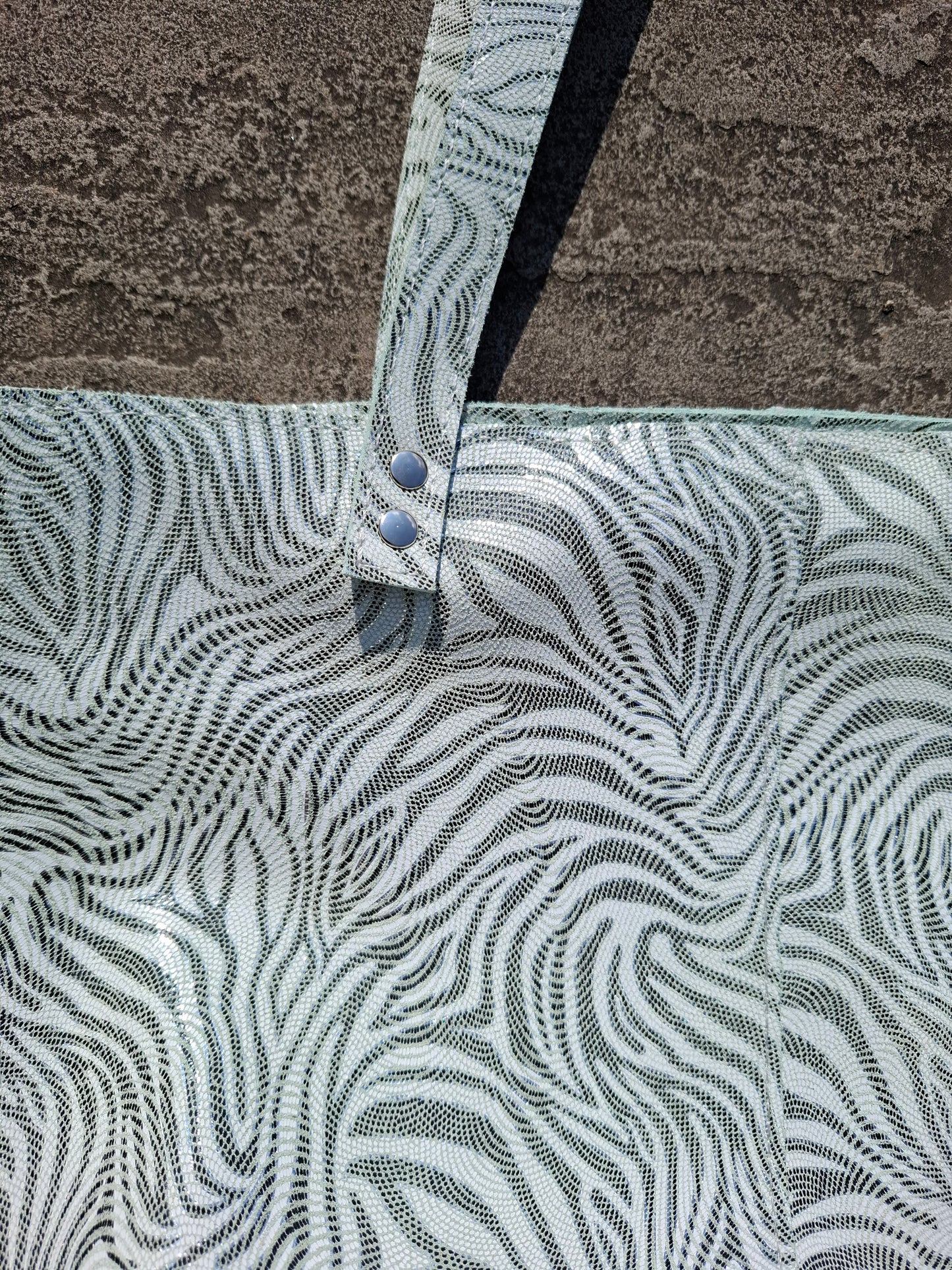 Bolso shopper VEGA XL piel cebra verde menta