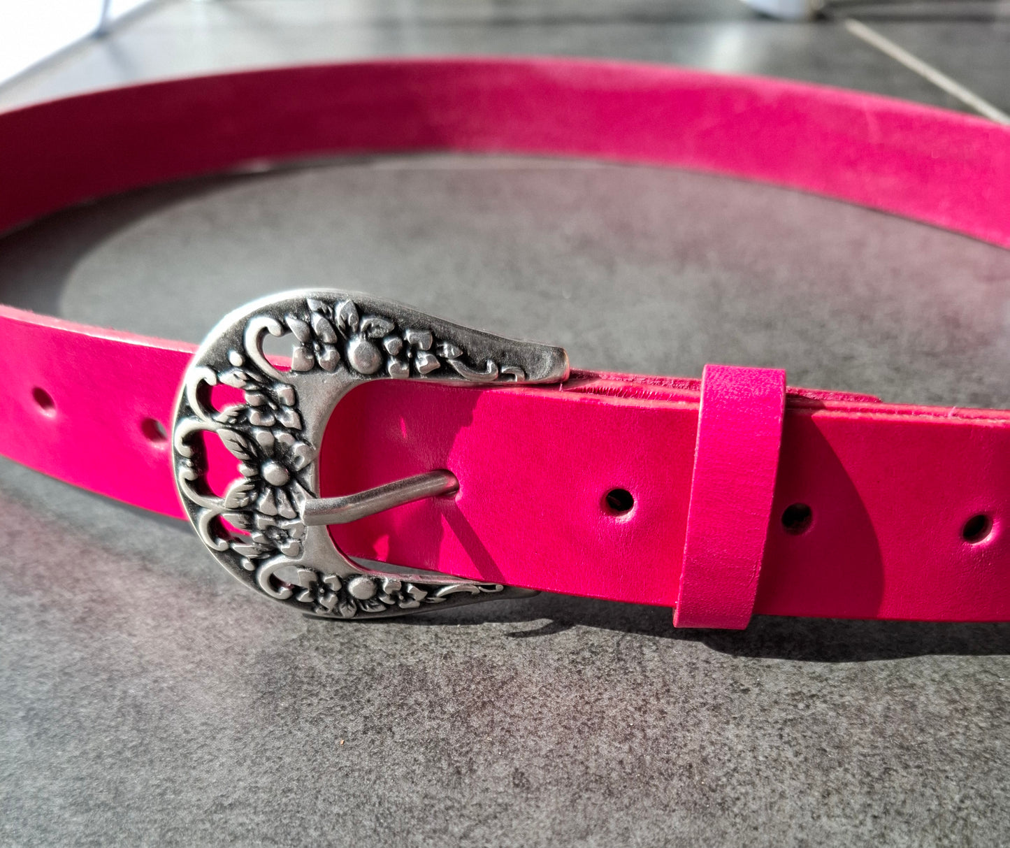 Cinturón de piel rosa 3cm hebilla plata vieja