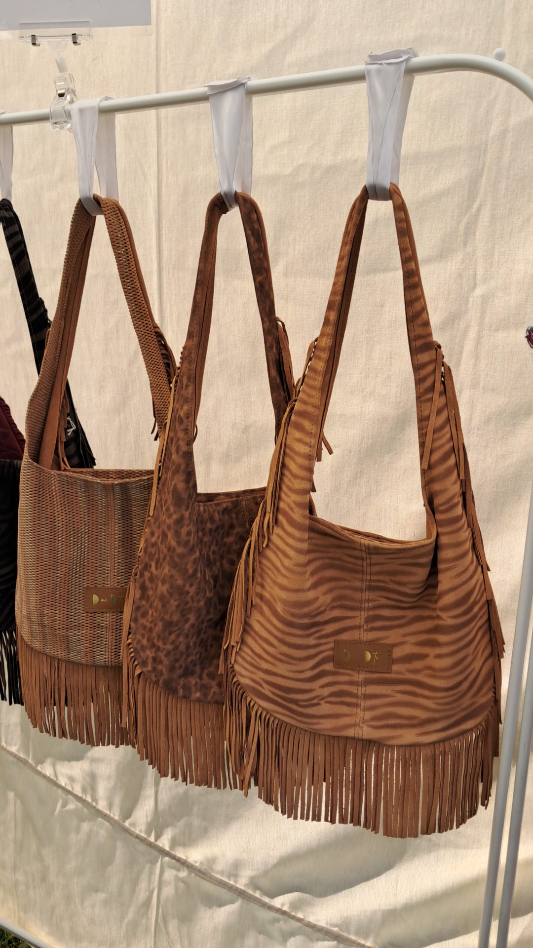 Bolso SOTO serraje flecos leopardo camel