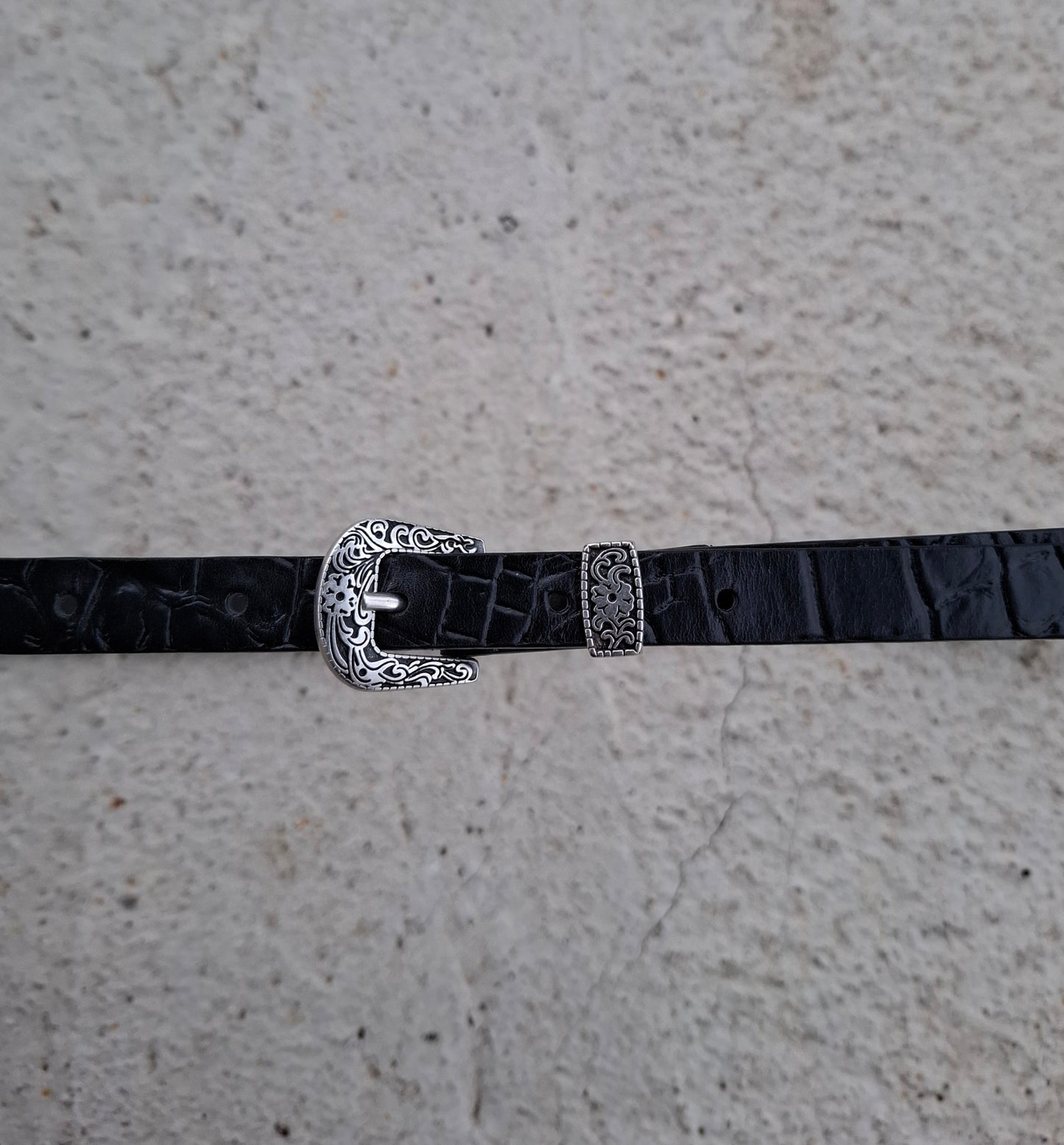 Cinturón de piel negro coco 1,5cm hebilla plata vieja