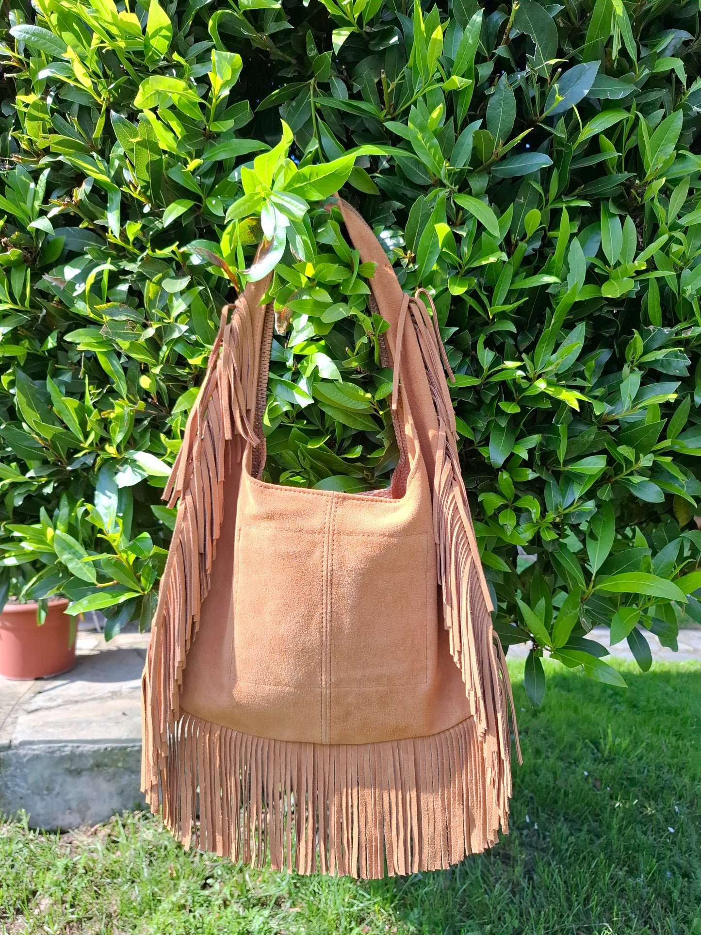 Bolso SOTO serraje flecos estampado cebra camel