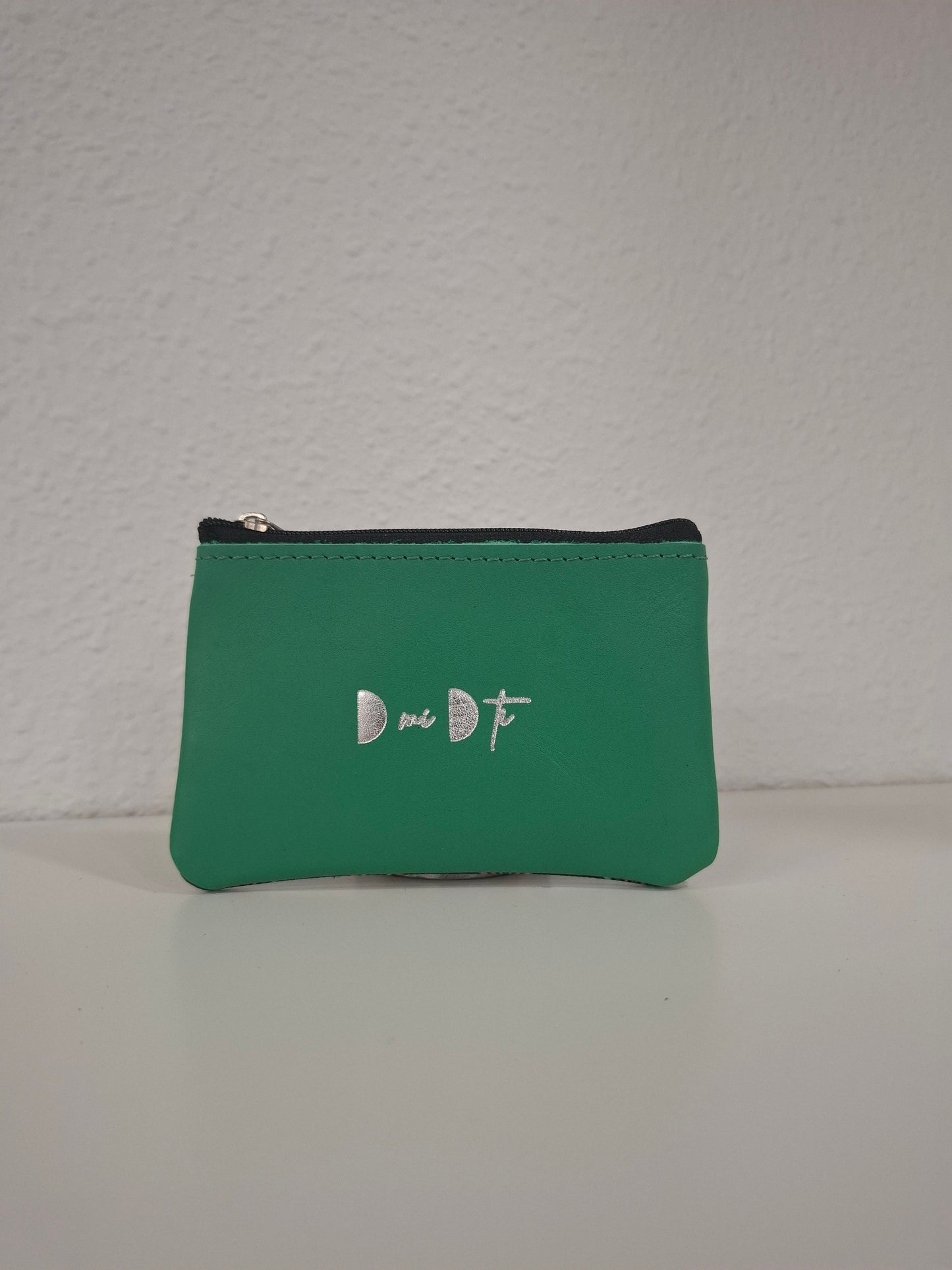 Monedero de piel negro geométrico colores