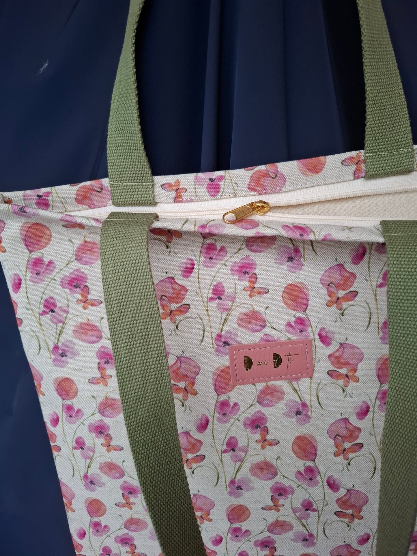 Bolsa IGUÑA flores y mariposas rosas