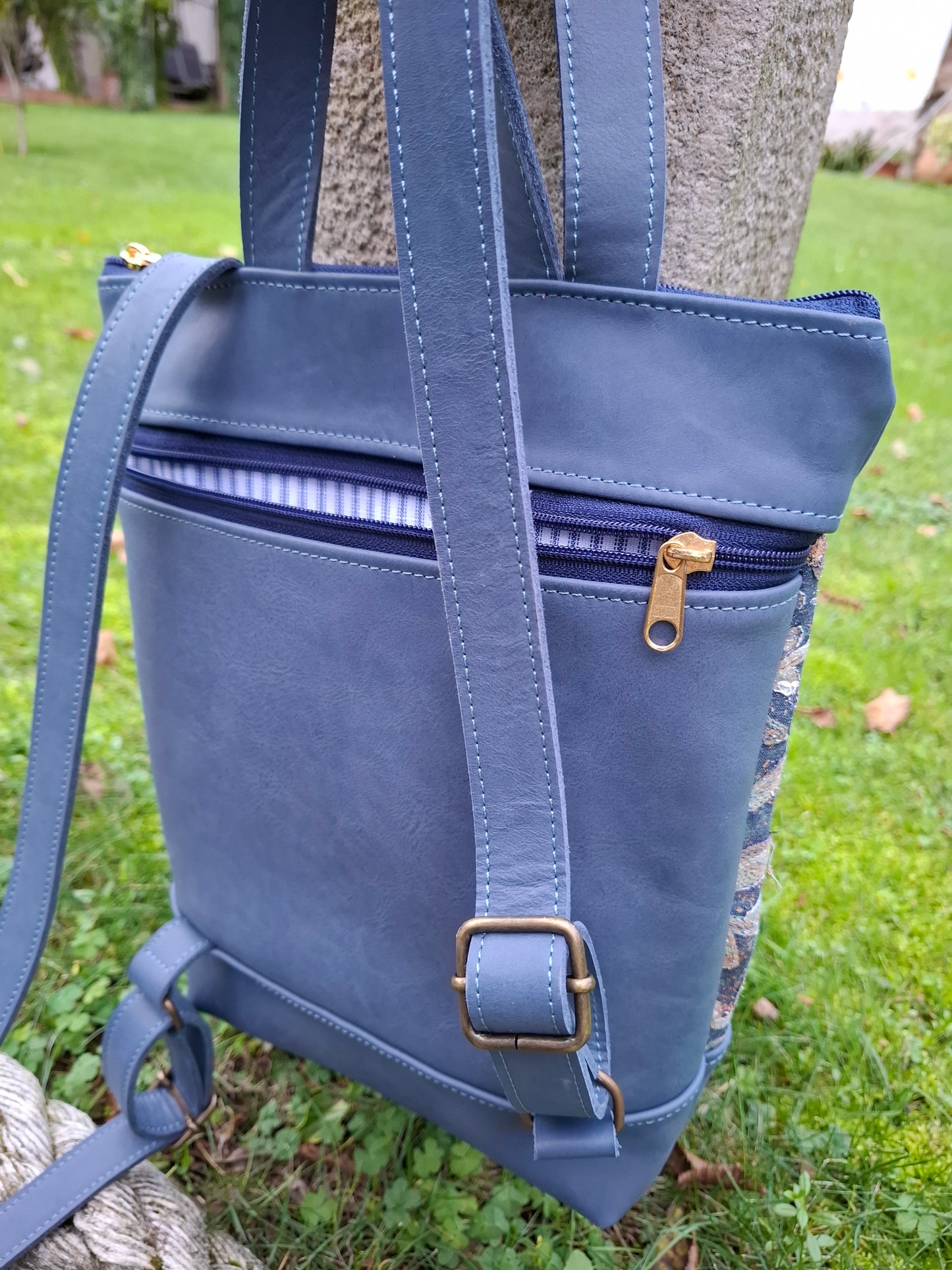 Mochila antirrobo TERRA CHÁ piel azul y denim efecto óxido