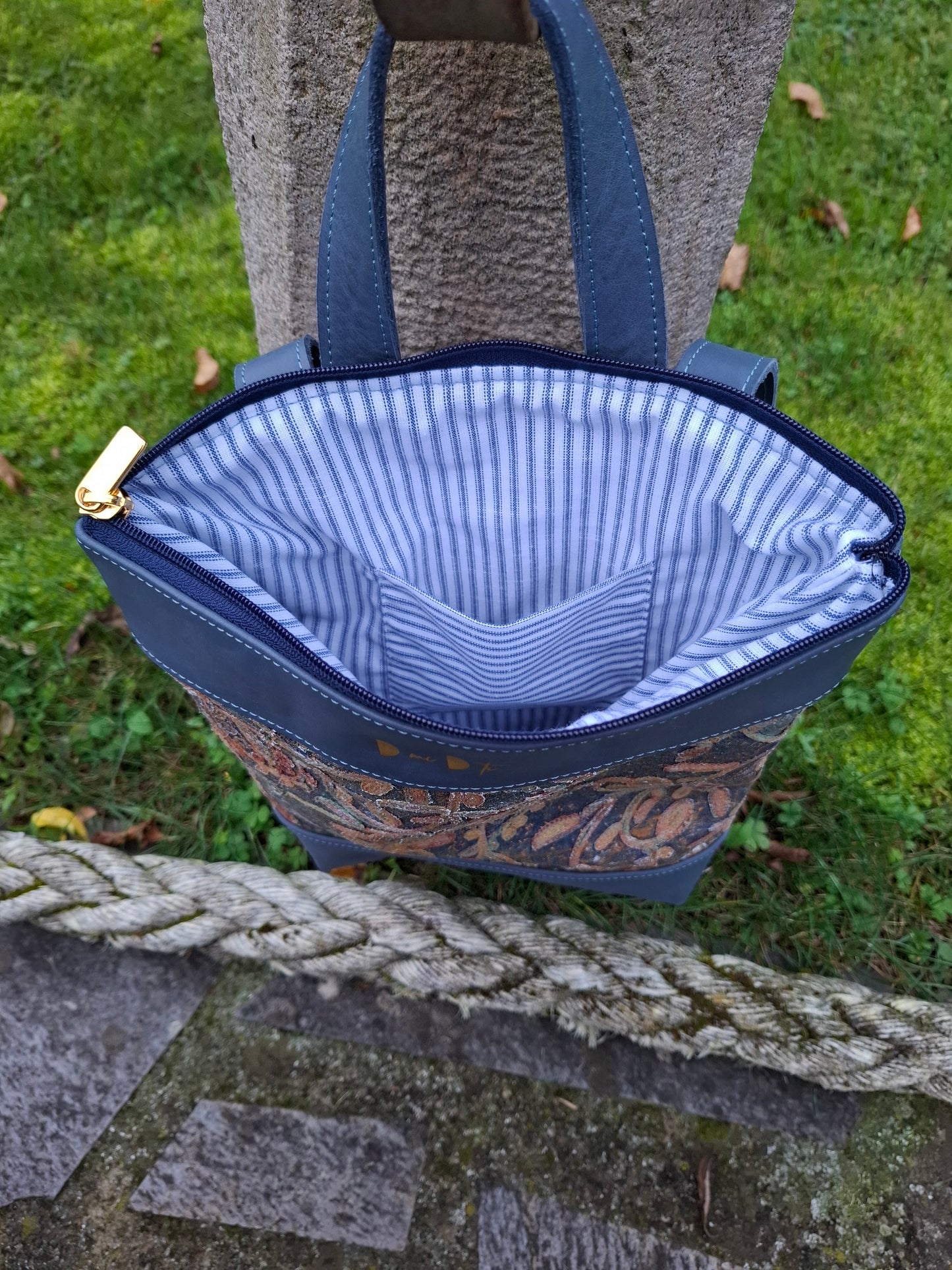 Mochila antirrobo TERRA CHÁ piel azul y denim efecto óxido