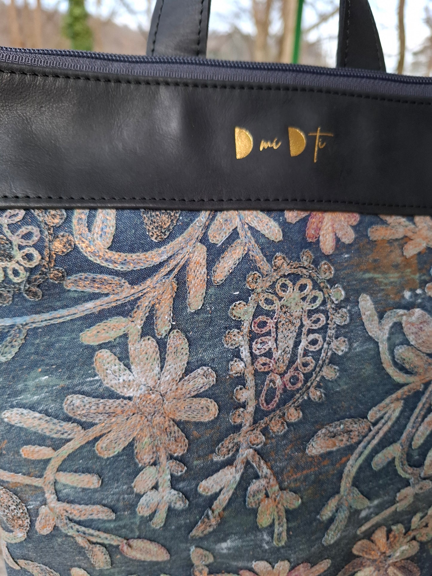 Mochila antirrobo TERRA CHÁ piel negra y denim efecto óxido