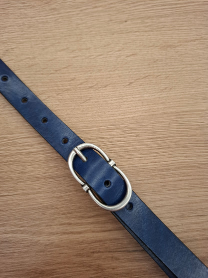 Cinturón de piel azul 2cm hebilla ocho plata vieja