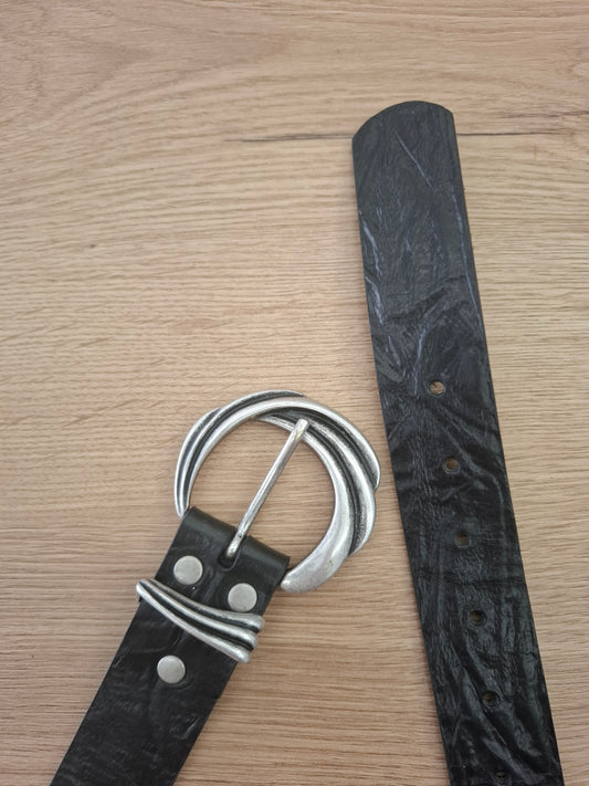 Cinturón de piel negro coco 3,5cm hebilla plata vieja ola