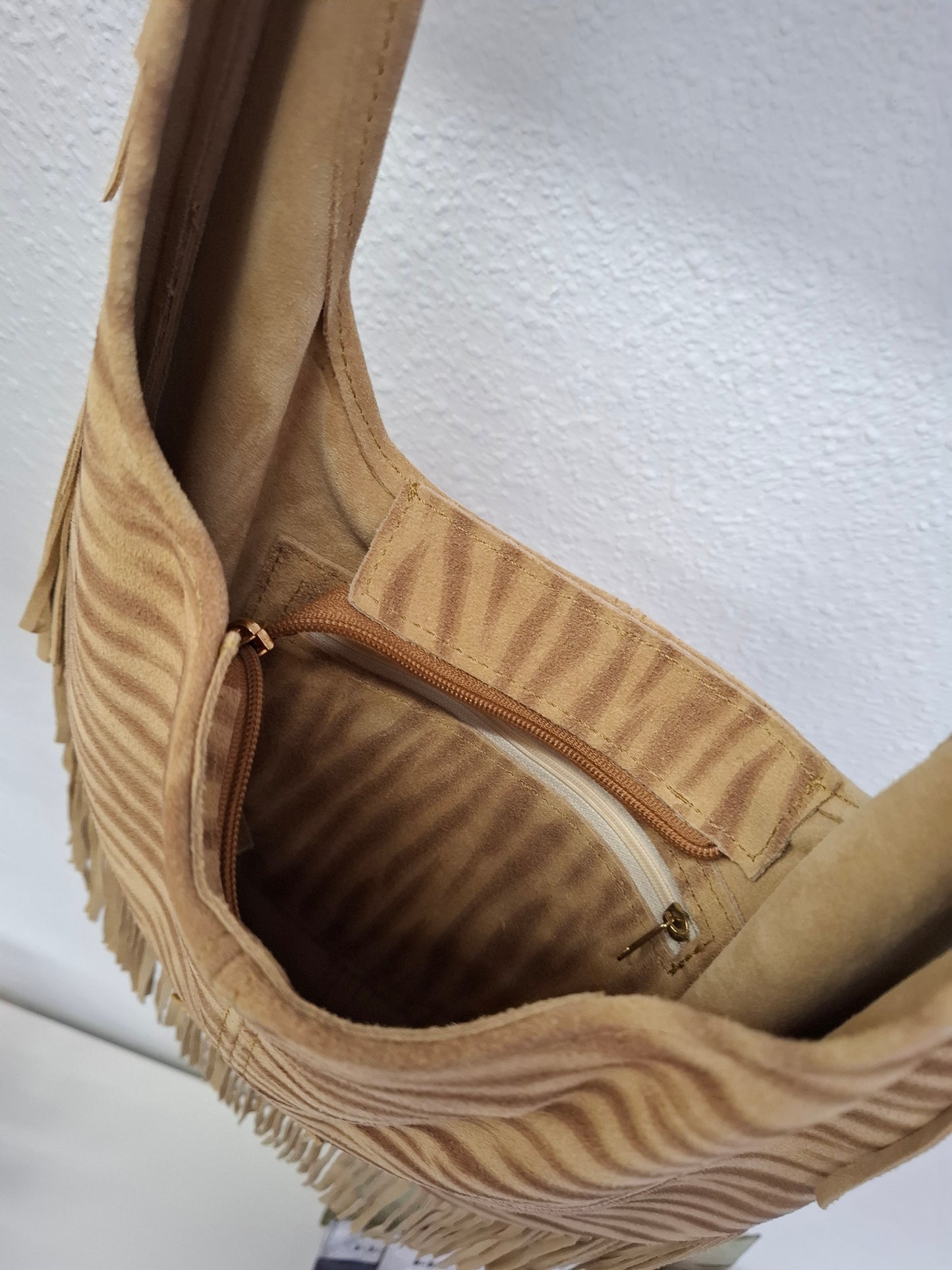 Bolso SOTO serraje flecos cebra amarillo