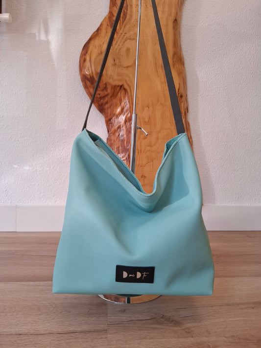 Bolso IGUÑA piel aguamarina