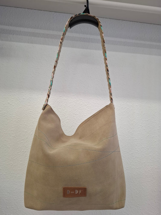 Bolso IGUÑA piel serraje beige grisáceo asa trenza