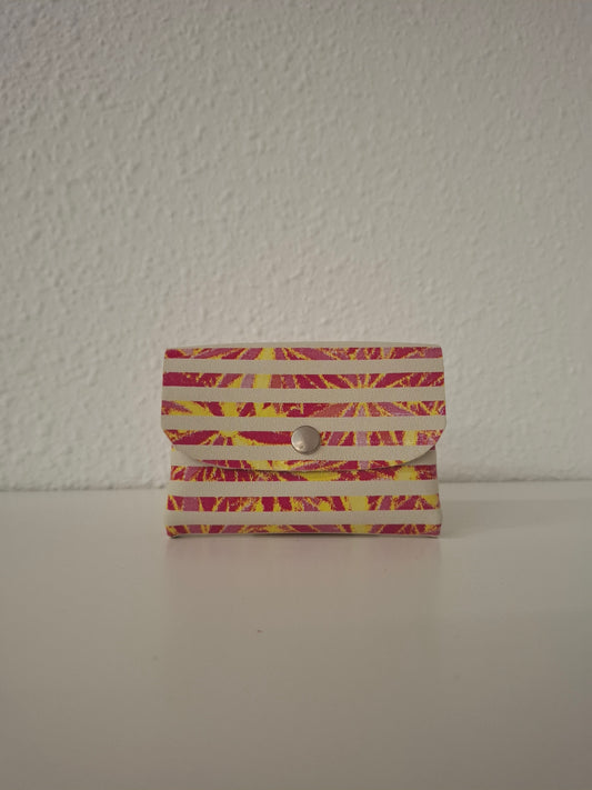 Monedero corchete piel rayas y flores rosa amarillo