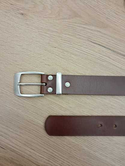 Cinturón hombre de piel marrón coñac 3,5cm hebilla plata vieja