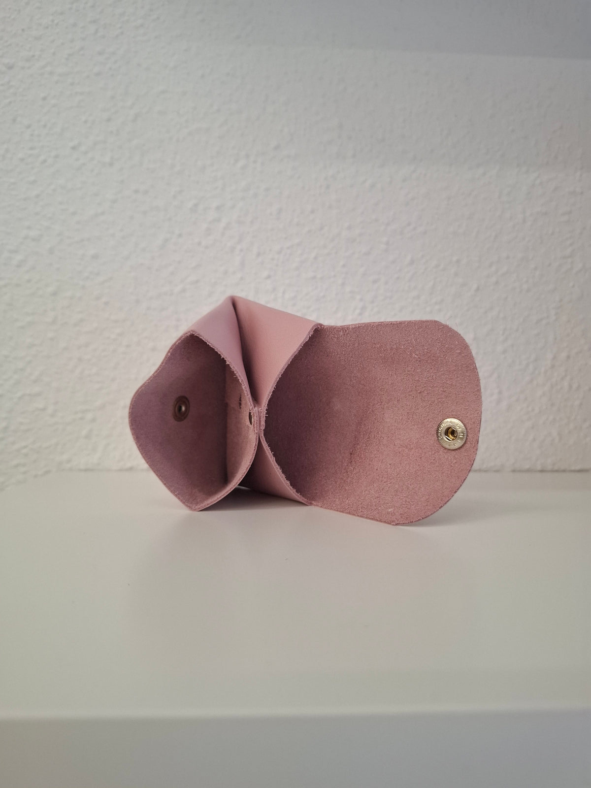 Monedero corchete piel lisa rosa