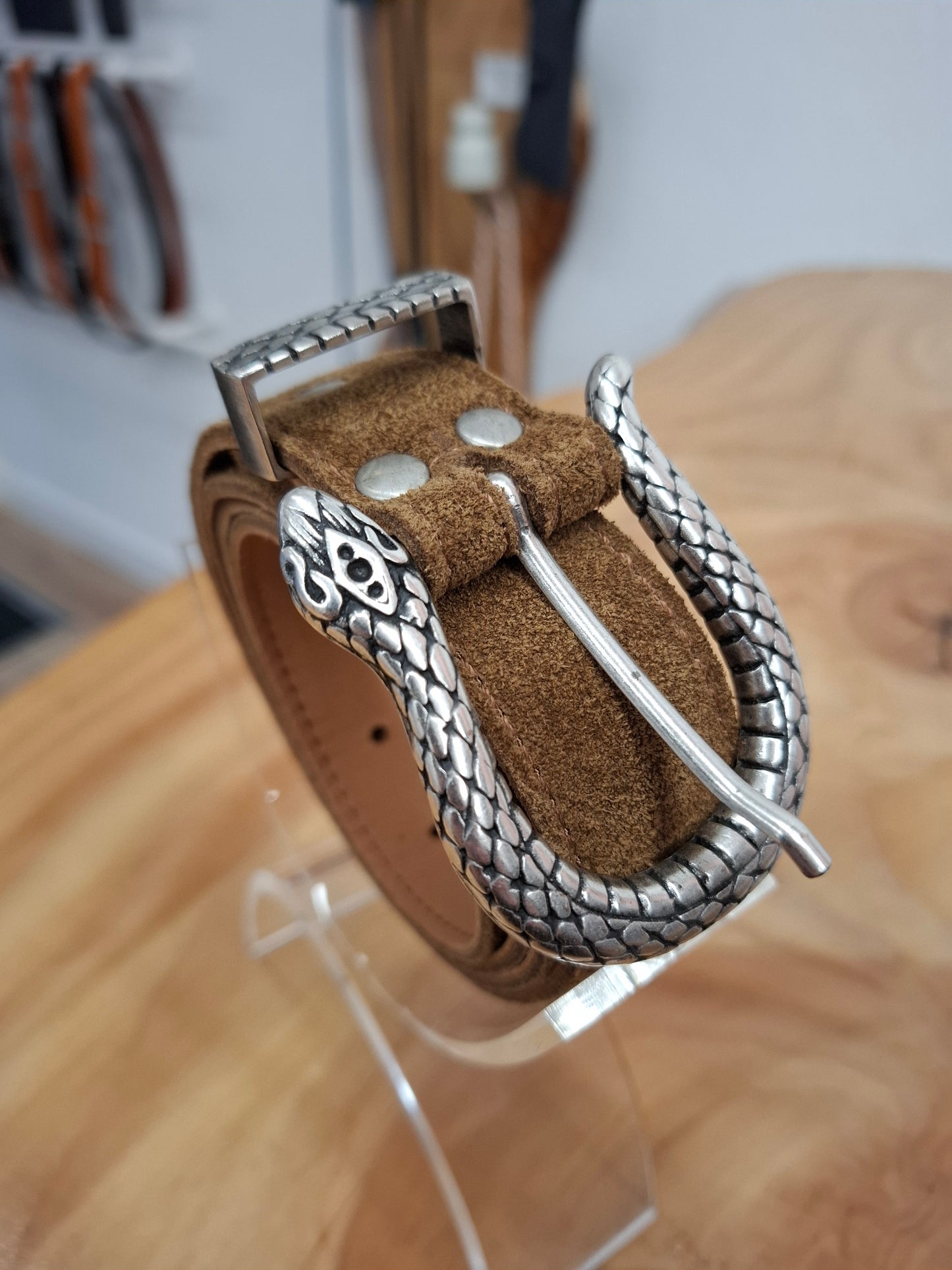 Cinturón de serraje camel 3cm hebilla serpiente