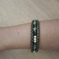 Pulsera piel de serpiente con abalorios verde y azul