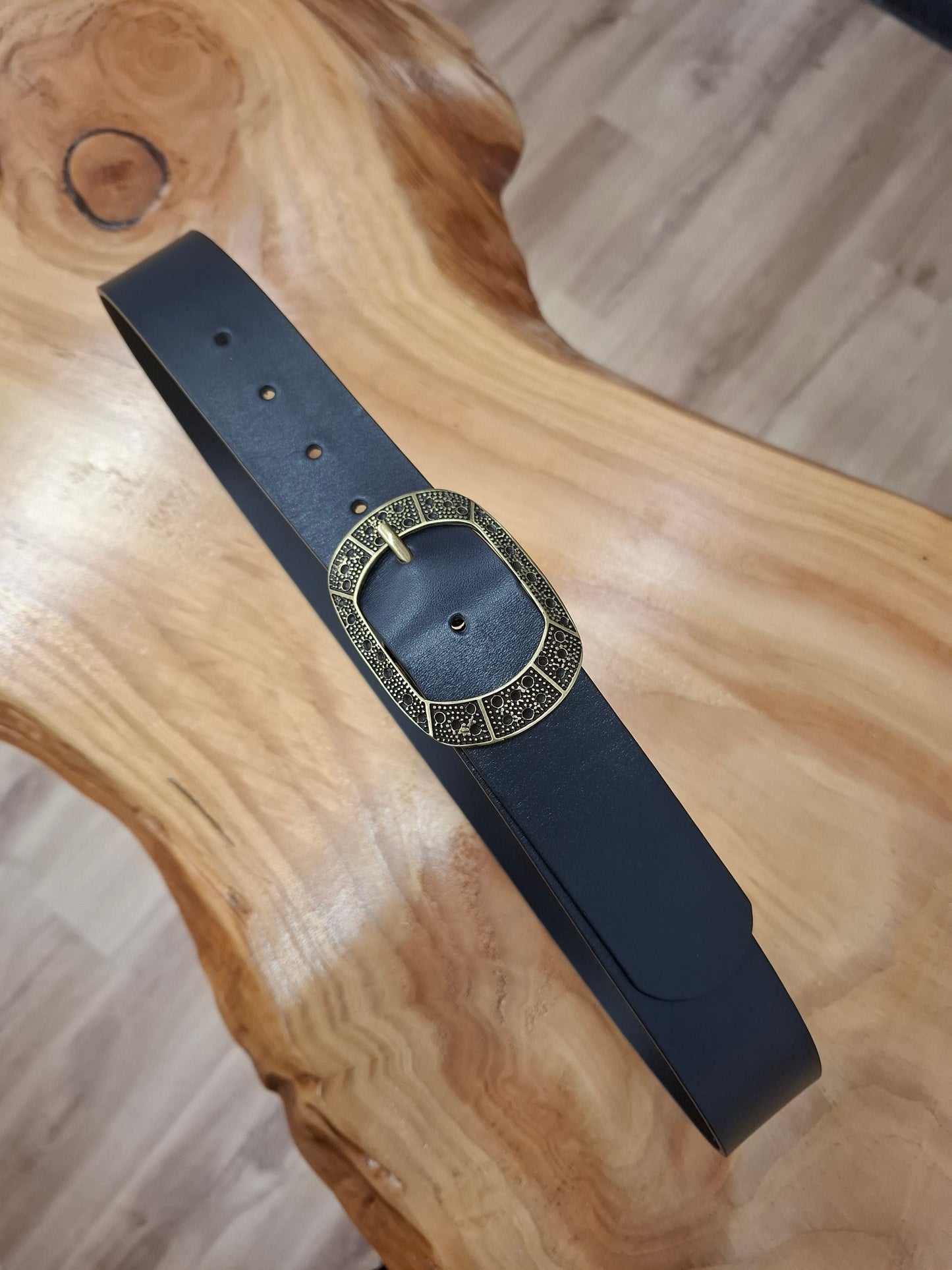 Cinturón de piel azul 4cm hebilla oro viejo puntos ovalada