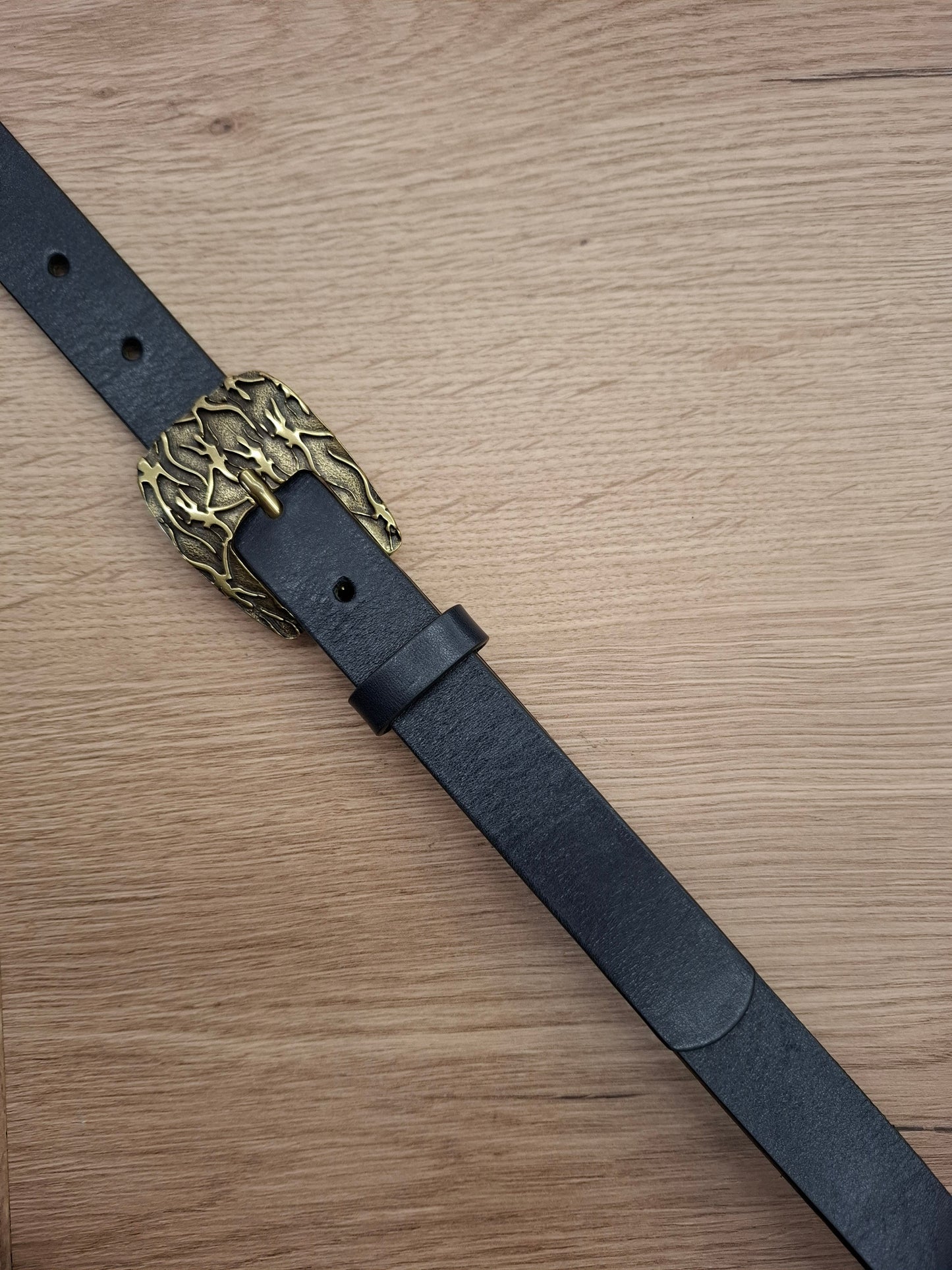 Cinturón de piel azul 2,5cm hebilla oro viejo lagartijas