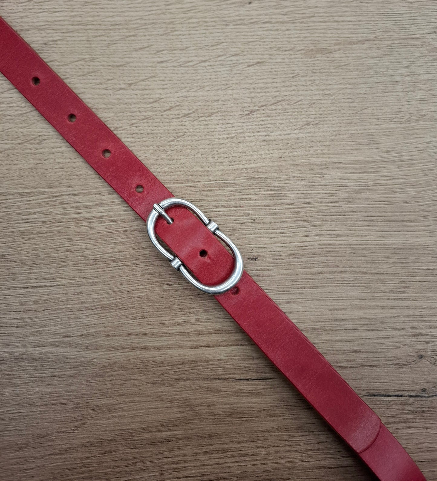 Cinturón de piel rosa 2cm hebilla ocho plata vieja