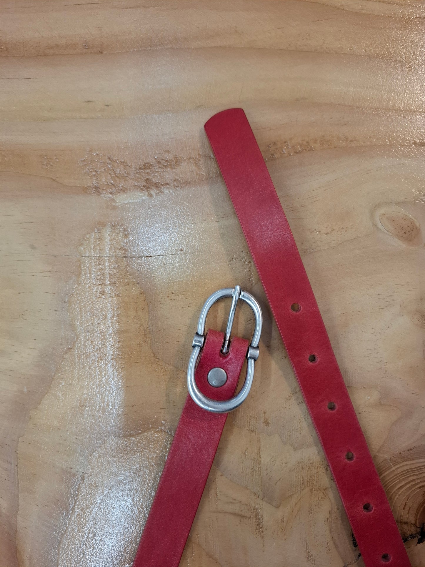 Cinturón de piel rosa 2cm hebilla ocho plata vieja