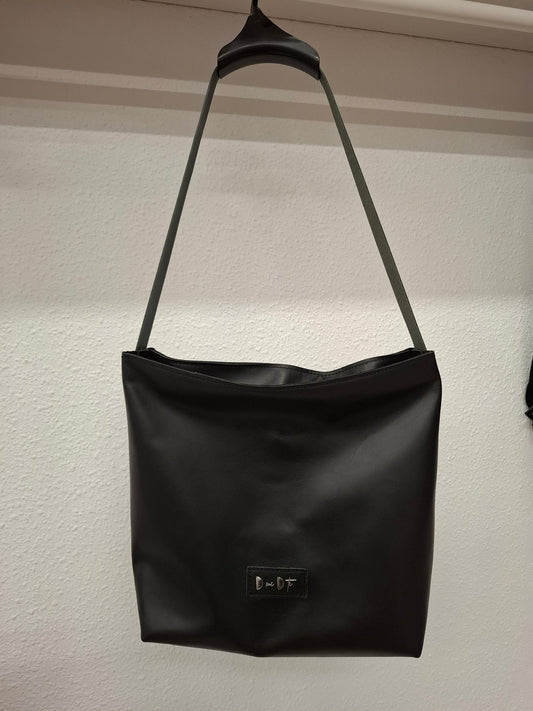Bolso IGUÑA piel negro