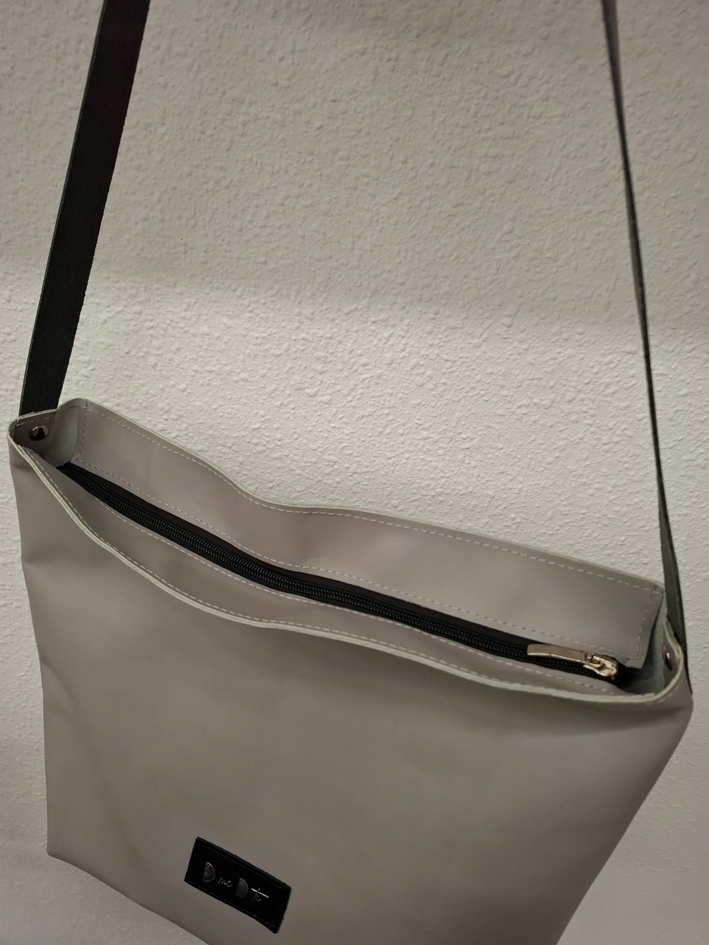 Bolso IGUÑA piel gris