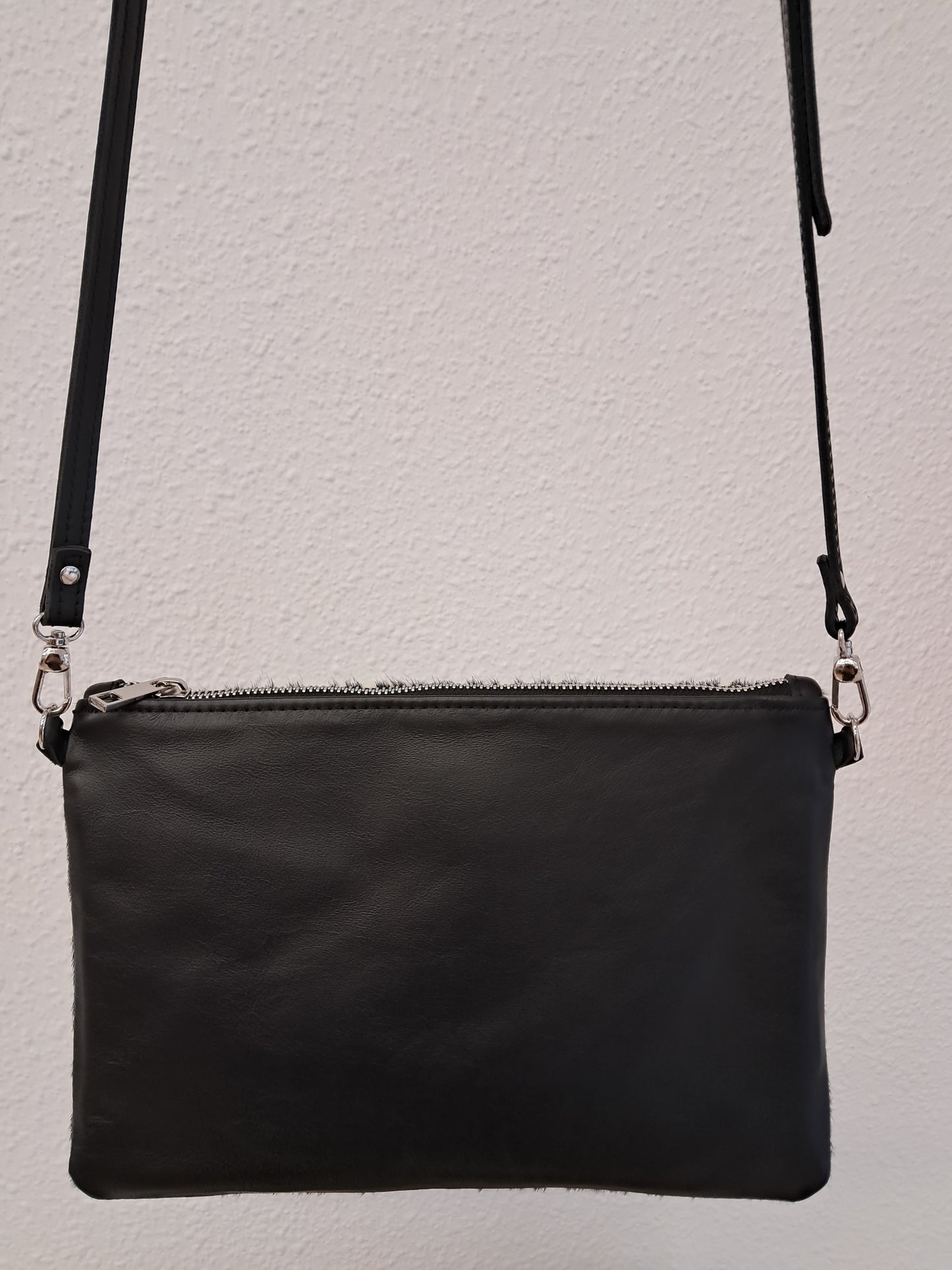 Bolso bandolera DOBRA piel con pelo cebra