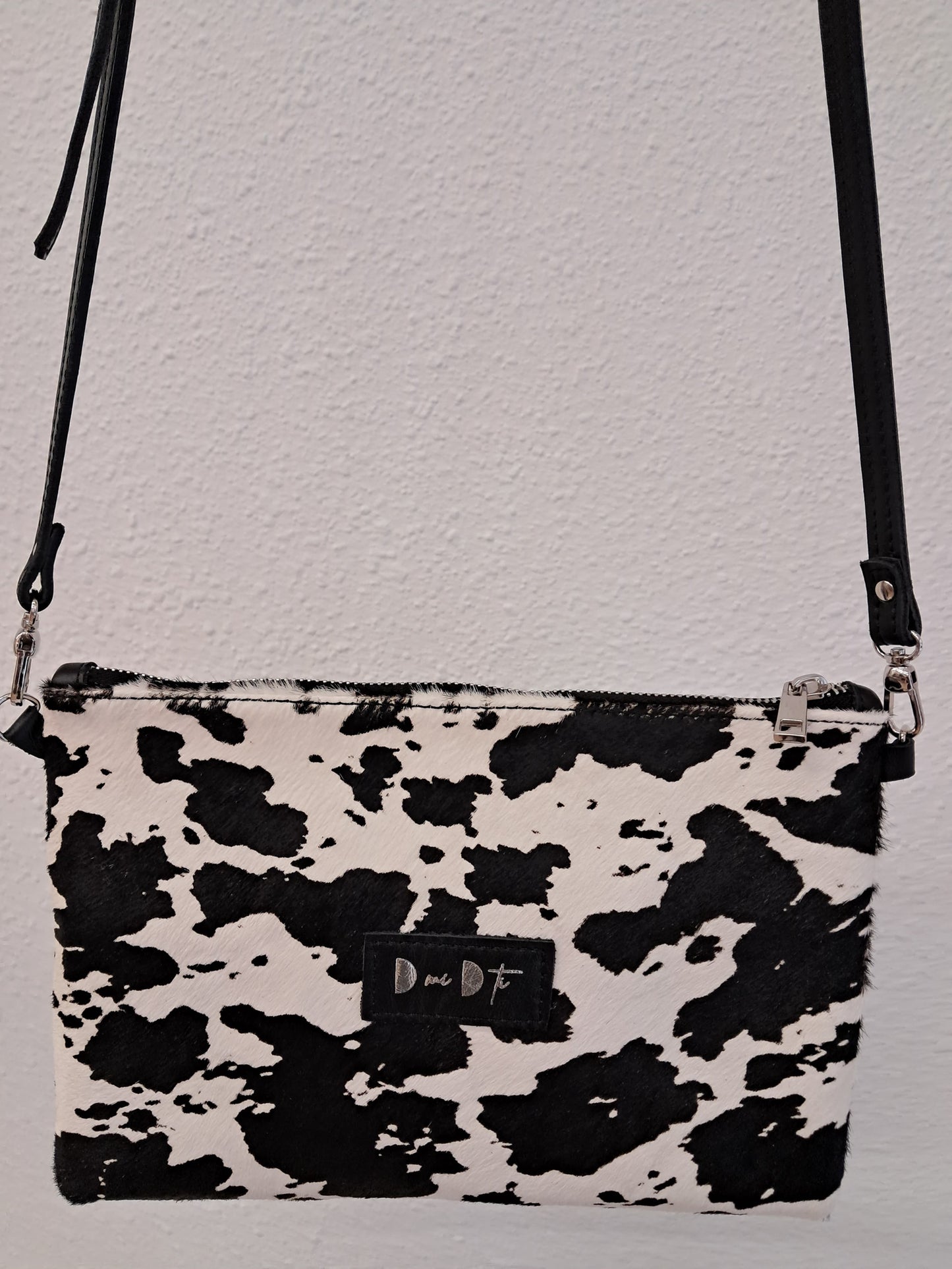 Bolso bandolera DOBRA piel con pelo vaca estampado grande