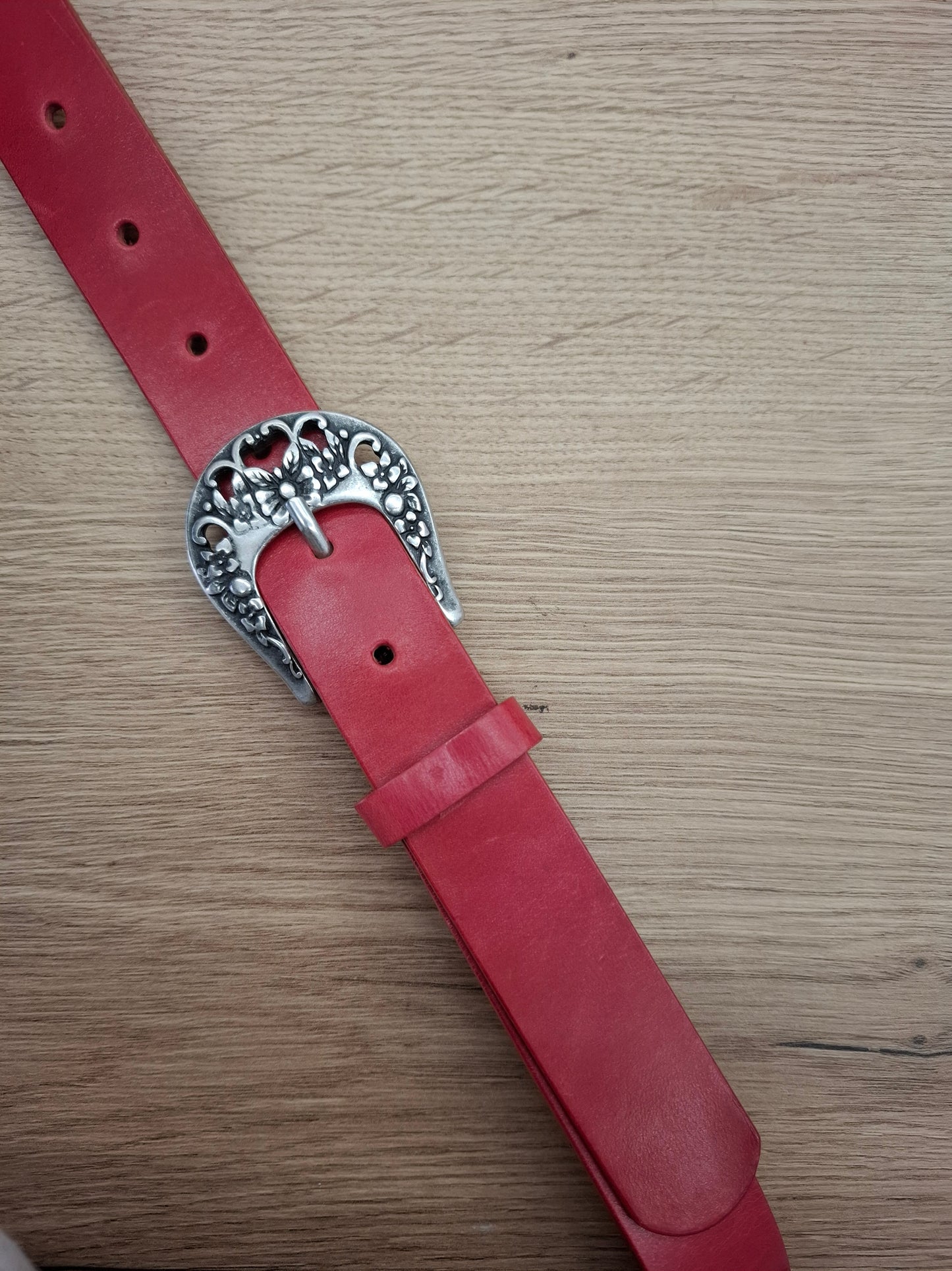 Cinturón de piel rosa 3cm hebilla lazo plata vieja