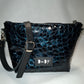 Bolso bandolera YERA piel escama azul brillo y negro