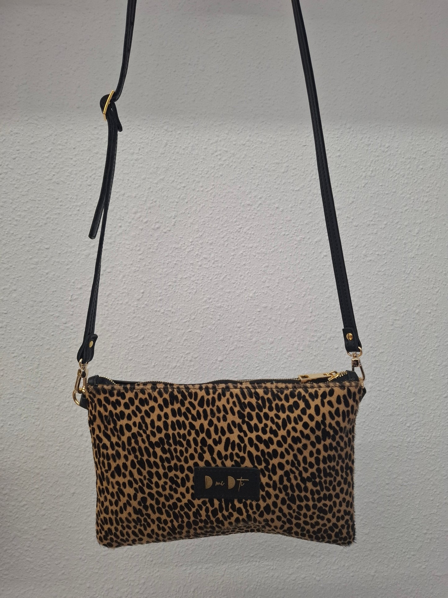 Bolso bandolera DOBRA piel con pelo dálmata marrón