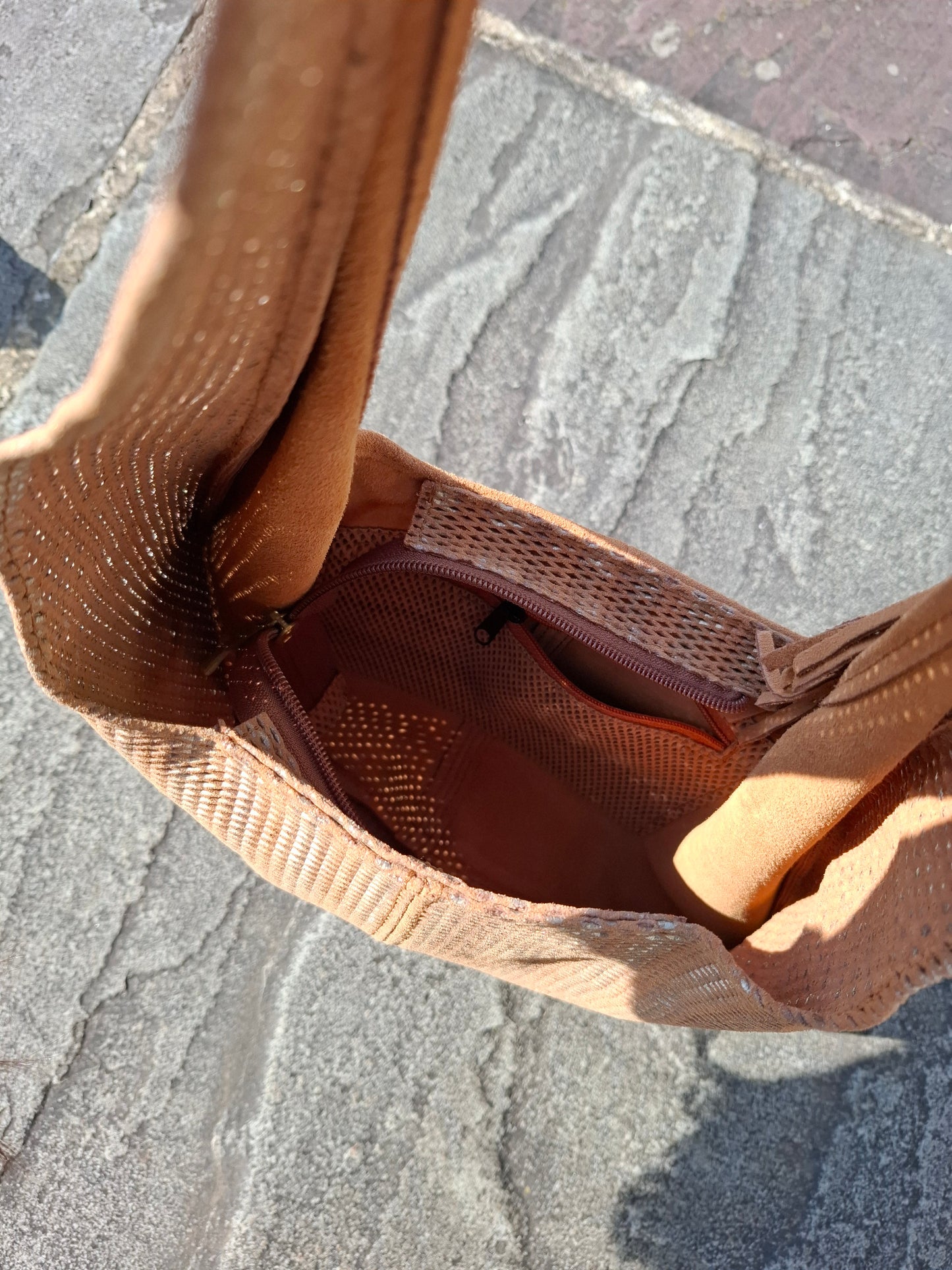 Bolso SOTO serraje flecos estampado red camel