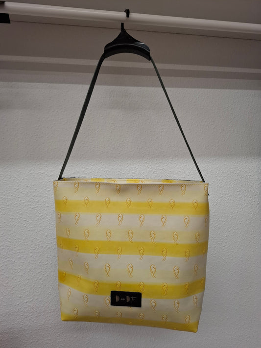 Bolso IGUÑA piel caballitos de mar amarillo y negro