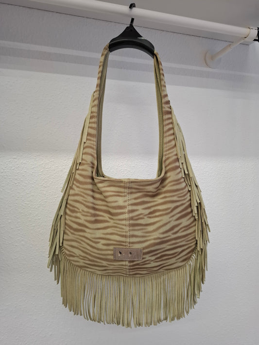 Bolso SOTO serraje flecos cebra verde