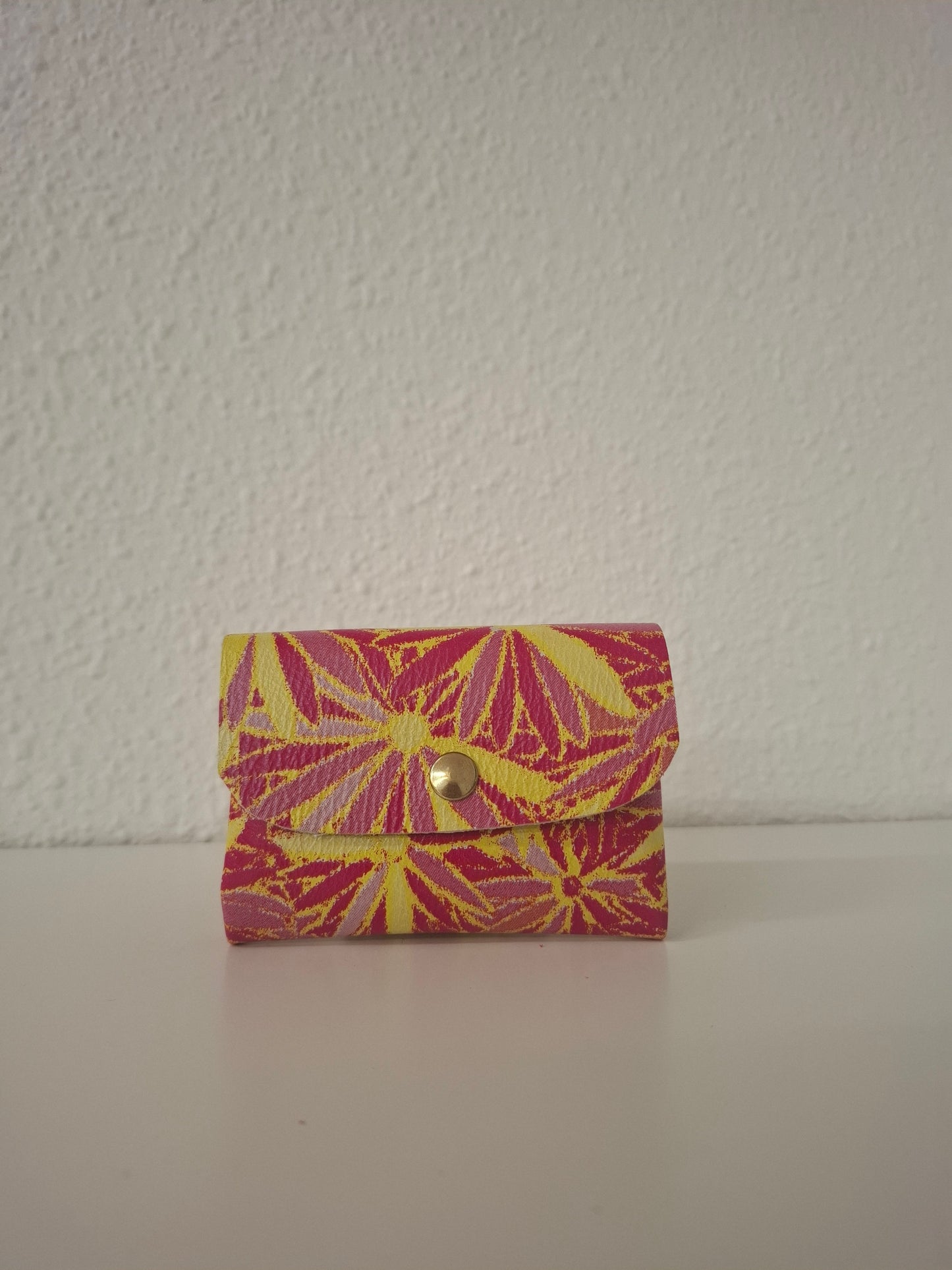 Monedero corchete piel flores rosa amarillo