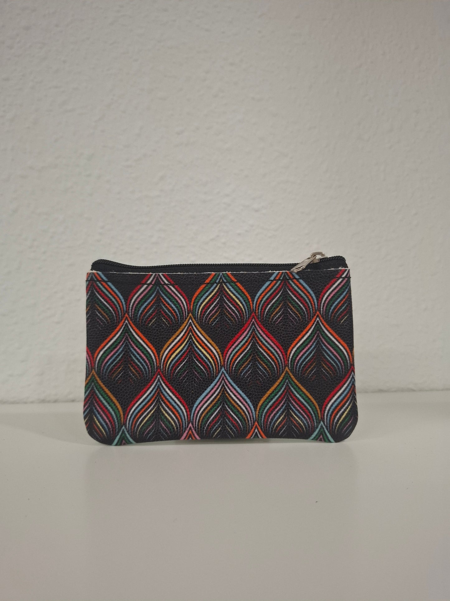 Monedero de piel negro geométrico colores