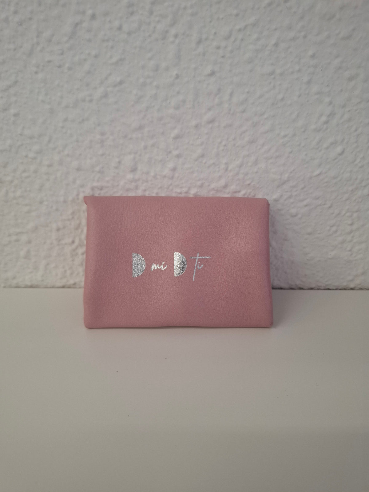 Monedero corchete piel lisa rosa