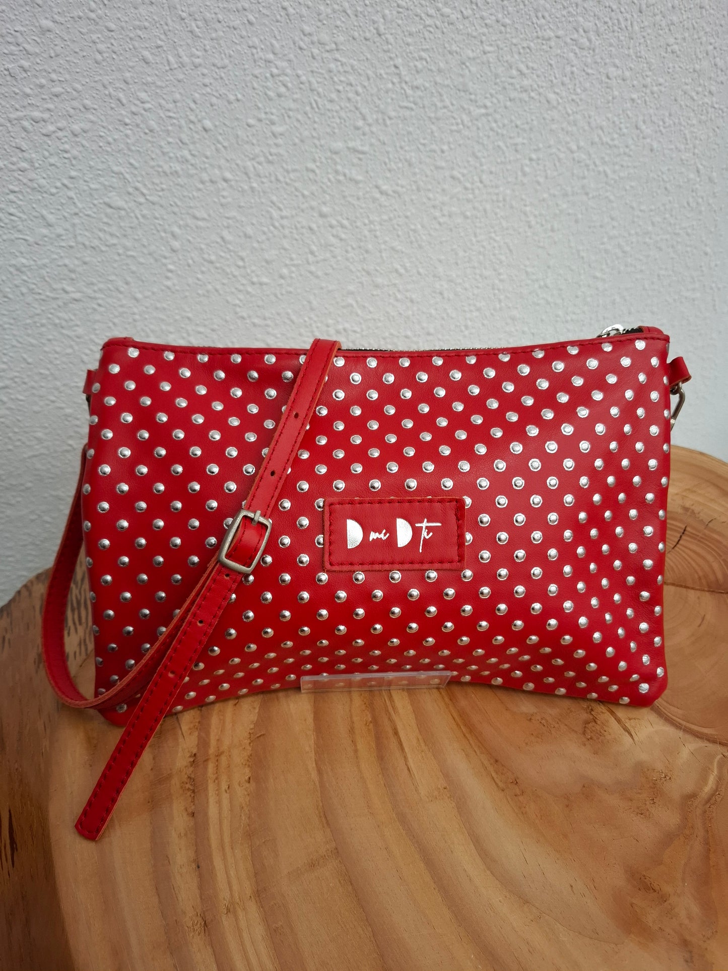 Bolso bandolera DOBRA piel rojo puntos relieve