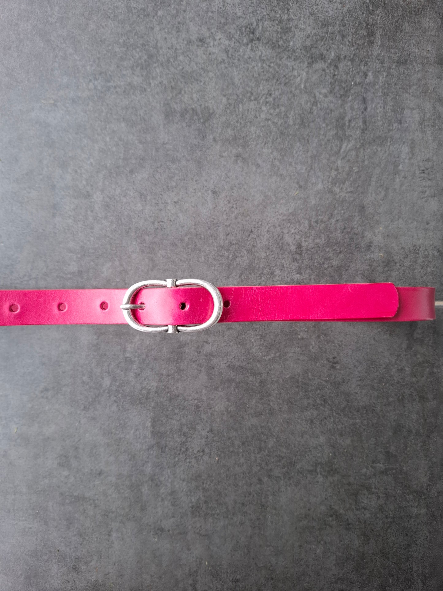 Cinturón de piel rosa 2cm hebilla ocho plata vieja
