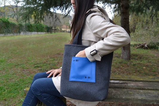 Bolsa BRENES gris y piel azul